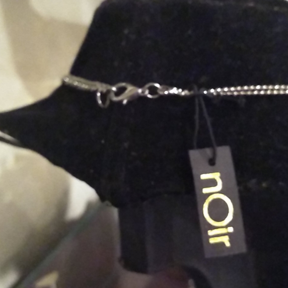 NOir - Picture 5 of 5